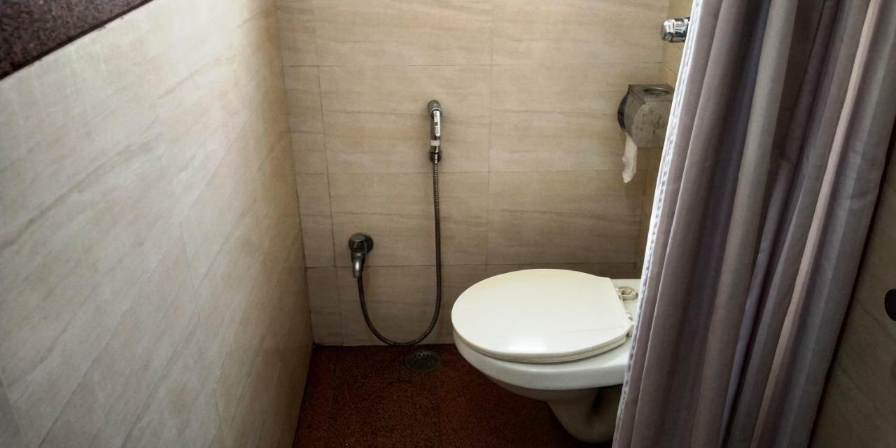 פונה Matrix Inn מראה חיצוני תמונה