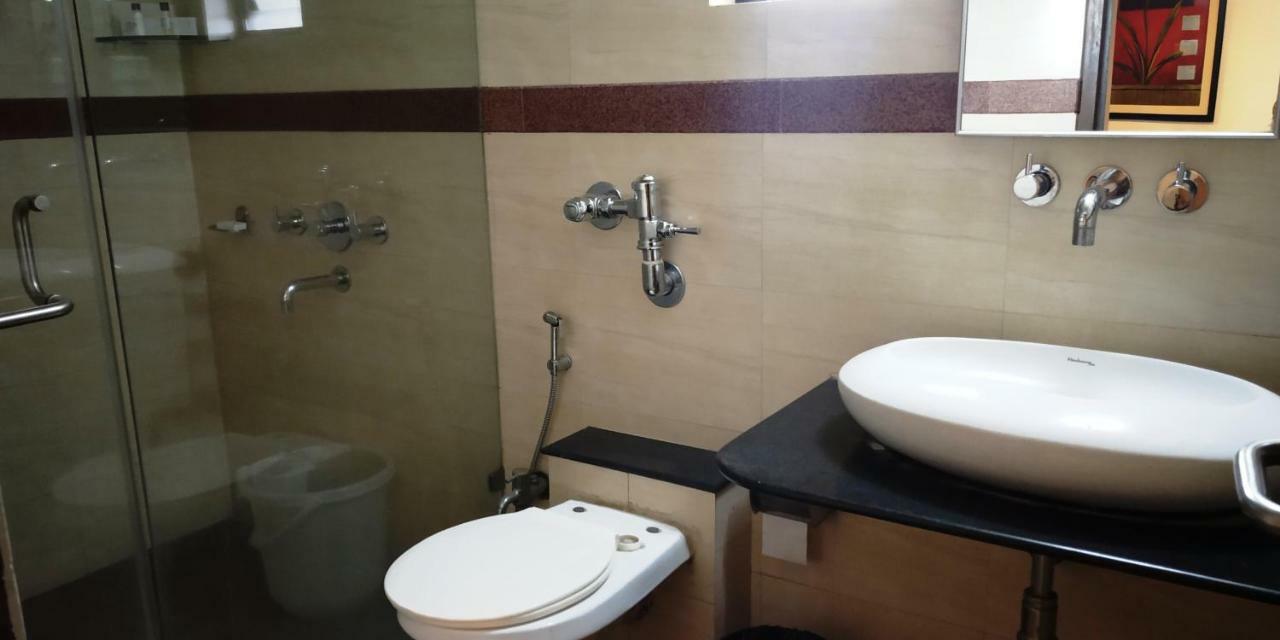 פונה Matrix Inn מראה חיצוני תמונה